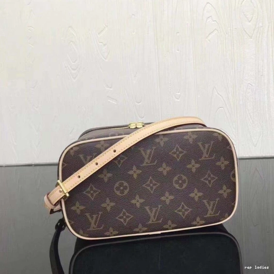 Cheap BAG VUITTON LOUIS TOILETRY 0811